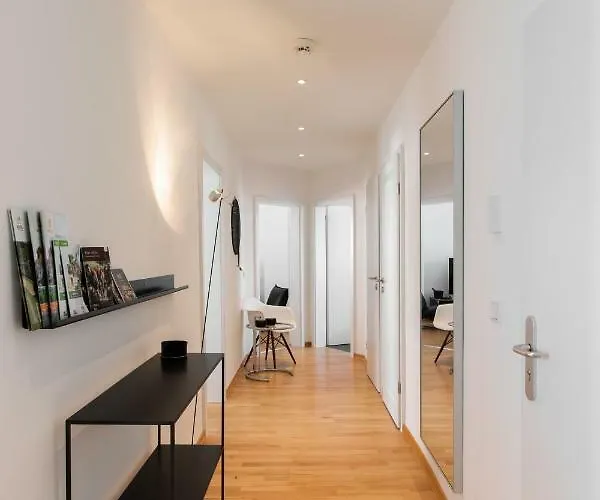 Casa Augusta - Urban Living アパート